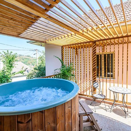 Lagom - Hot Tub Hideout Braşov Esterno foto